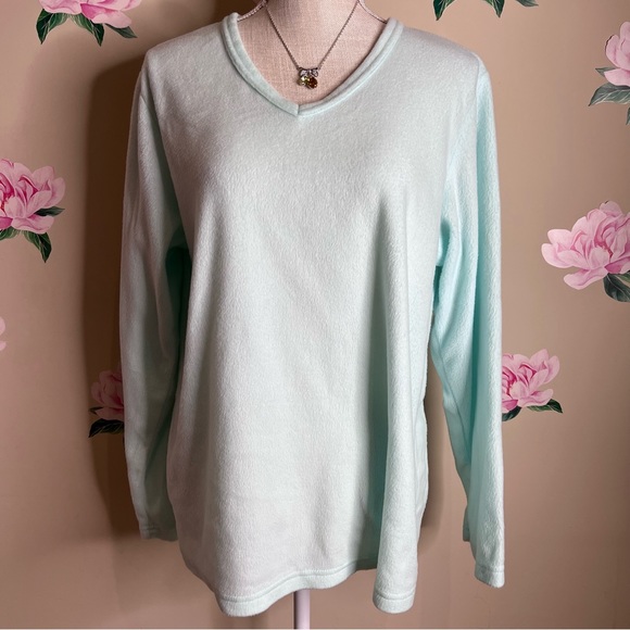 Totally Pink Sweater.   R-25 - Picture 3 of 6